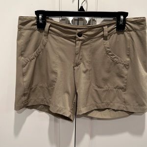 Patagonia taupe size 10 short shorts 4 inch inseam in excellent condition. Comfy